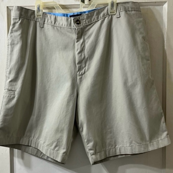 Saddlebred Other - Saddlebred Light Khaki Flat Front Shorts